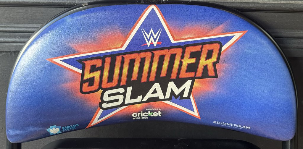 2016 Summerslam - WWE - Ringside Chair